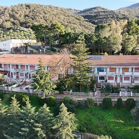 Villetta Sul Mare Акуедолчи Екстериор снимка