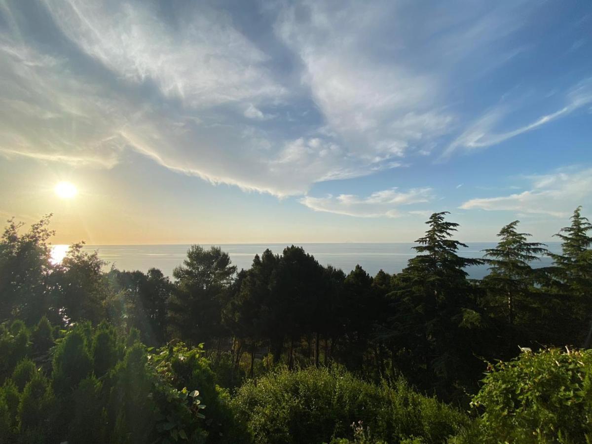Villetta Sul Mare Акуедолчи Екстериор снимка