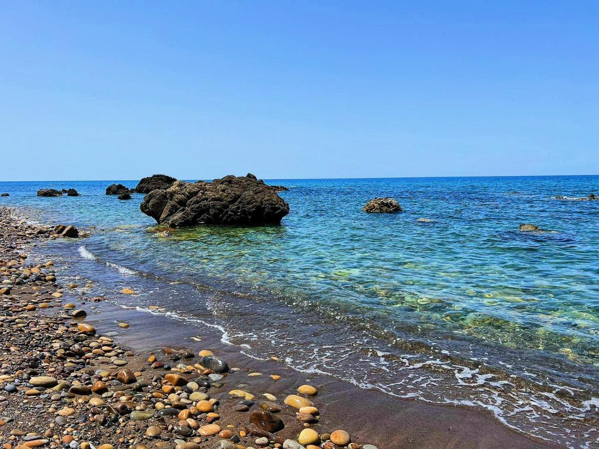 Villetta Sul Mare Акуедолчи Екстериор снимка