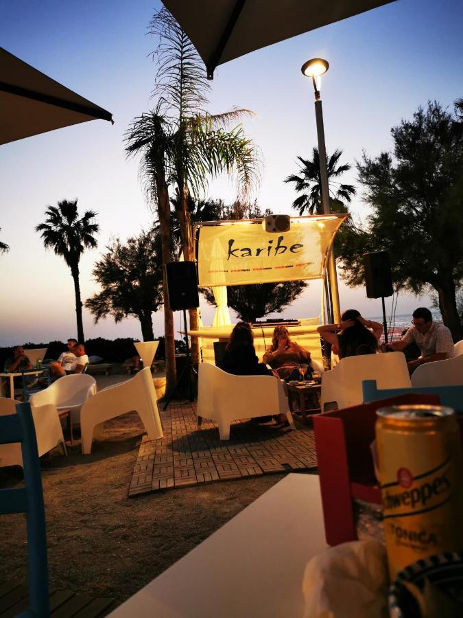 Villetta Sul Mare Акуедолчи Екстериор снимка